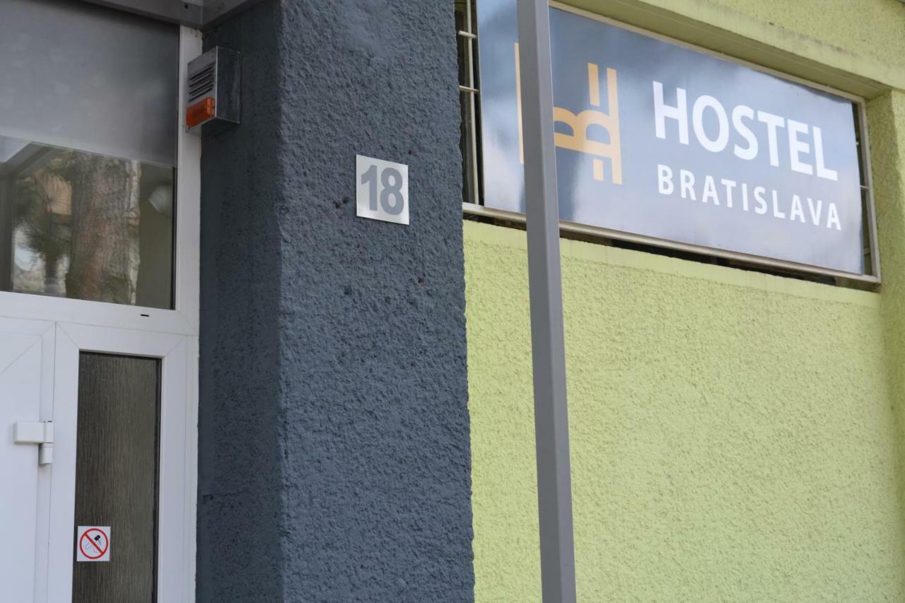 Hostel Bratislava Exteriör bild